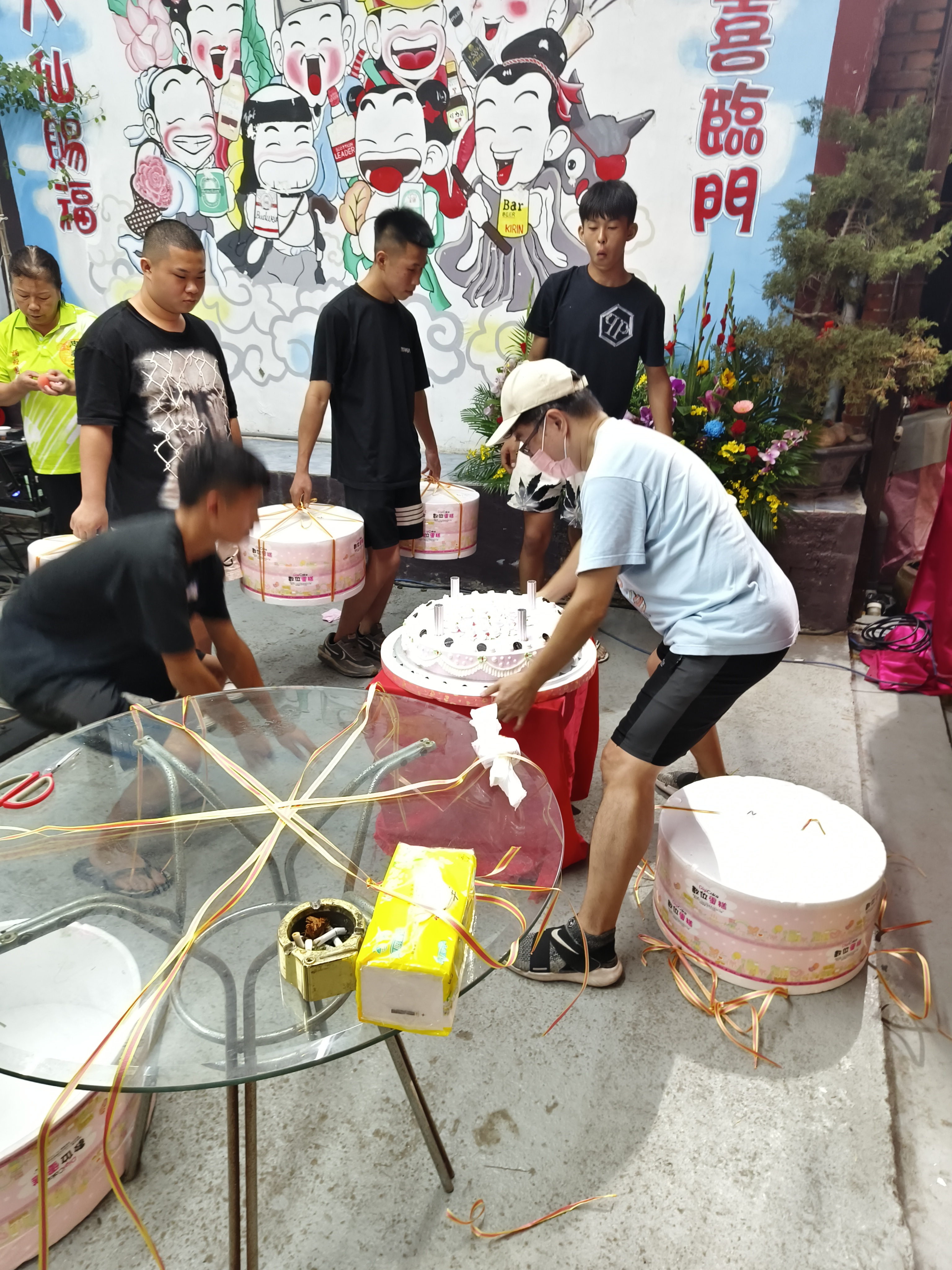 80歲九層祝壽蛋糕塔 現場組裝